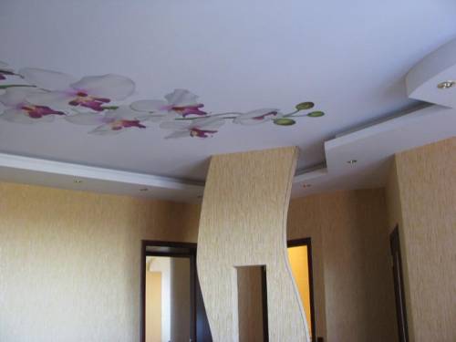 Ceiling made of polyester fabric